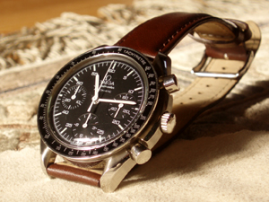 オメガスピードマスター オートマチックとGRAFIC (グラフィック)を組み合わせたお客様