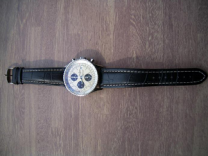 breitling navitimerとPLUS (プラス)を組み合わせたお客様