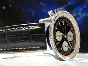 ブライトリングナビタイマーとPLUS (プラス)を組み合わせたお客様