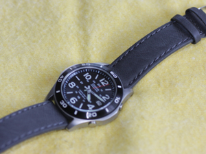 CASIO オーバーランド(OVW-110DJ-1AJF)とABETE (アベーテ)を組み合わせたお客様