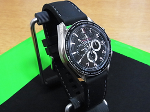 オメガ スピードマスターレジェンドシューマッハとCAREZZA（カレッツァ）を組み合わせたお客様