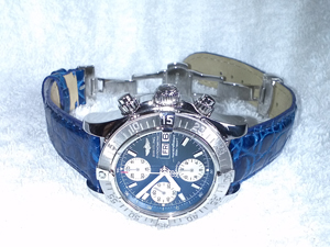 BRIETLING CHRONO SUPEROCEAN (青)とAMADEUS (アマデウス)を組み合わせたお客様