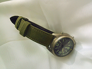 カシオ オーバーランドとCORDURA/2 (コーデュラ・ツー)を組み合わせたお客様