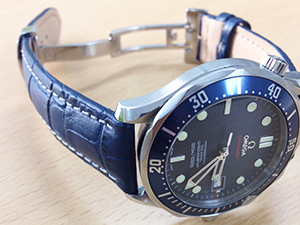 オメガ シーマスター プロフェッショナルとPLUS (プラス)を組み合わせたお客様