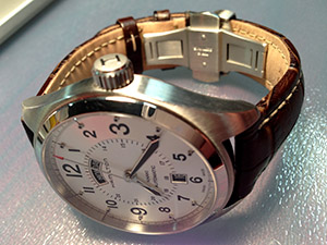 ハミルトン　カーキ　フィールド　デイデイトとPLUS (プラス)を組み合わせたお客様