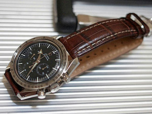 オメガ(スピードマスター ファーストレプリカ)とPLUS (プラス)を組み合わせたお客様