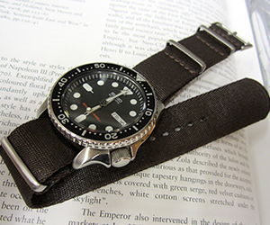 ARMY(アーミー) と セイコー SKX007KD ブラックボーイ を組み合わせたお客様
