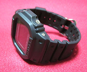 TYPE GSK(タイプジーエスケー)とカシオ ジーショック DW-D5600Pを組み合わせたお客様