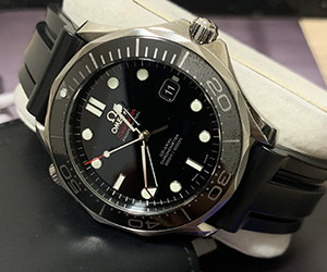 MARINER(マリナー)とオメガ シーマスター ダイバー300M コーアクシュアル(212.30.41.21.01.003)を組み合わせたお客様