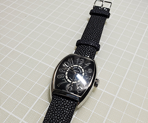 GALUCHAT CAOUTCHOUC(ガルーシャ カウチック)とフランクミュラー  トノーカーベックス 6850 SC RELIEFを組み合わせたお客様