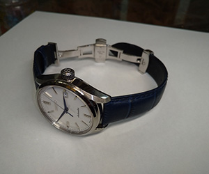 MULHOUSE D(ミュールズ ディー)とセイコー プレザージュを組み合わせたお客様