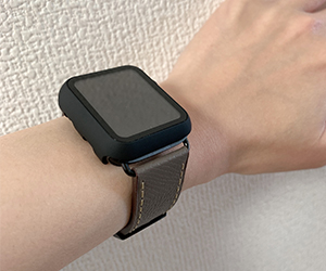 牛革フラットベルトとアップルウォッチを組み合わせたお客様