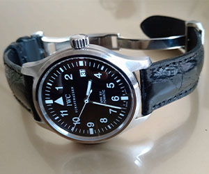 オーダーメイドベルトとIWC マーク15を組み合わせたお客様