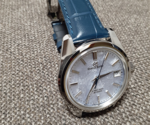 MULHOUSE(ミュールズ)とグランドセイコー SLGH013 雪融けを組み合わせたお客様