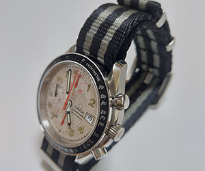 TYPE NATO LX(タイプナトーエルエックス)とオメガスピードマスター マーク40デイトを組み合わせたお客様