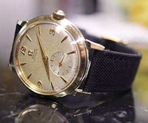 OMEGA AUTOMATIC Cal.490 1954年製とCORDURA (コーデュラ)を組み合わせたお客様